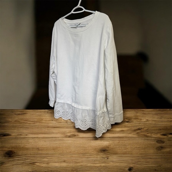 CROWN & IVY White Lace Hem Sweatshirt - Picture 3 of 4